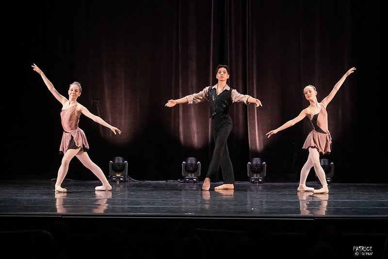 Image d’article de l’école de danse classique Brigitte Hermetz